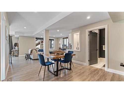 61 Swan Avenue, Fonthill, ON - Indoor Photo Showing Dining Room