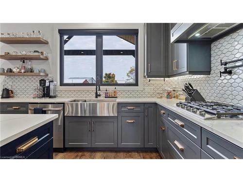 367 Maple Avenue S, Burford, ON - Indoor Photo Showing Kitchen With Upgraded Kitchen