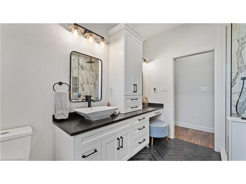 367 Maple Avenue S, Burford, ON - Indoor Photo Showing Bathroom