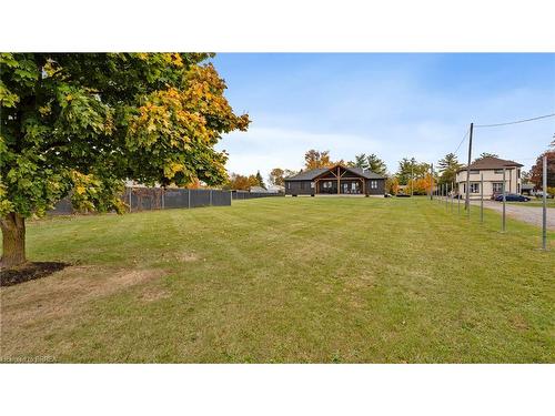 367 Maple Avenue S, Burford, ON - Outdoor