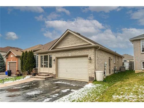 11 Gaal Court, Brantford, ON - Outdoor