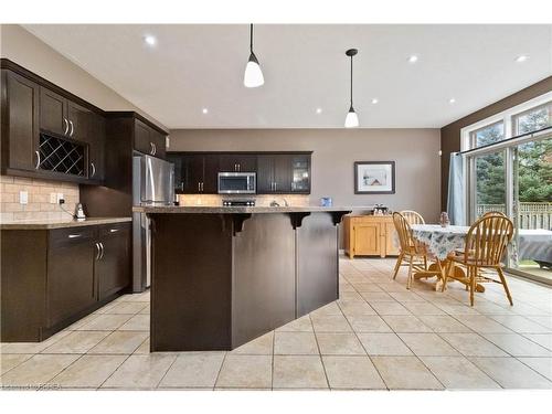 16 Freeman Street, Paris, ON - Indoor Photo Showing Kitchen