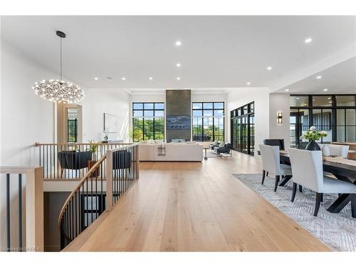 24 Westlake Boulevard, Brantford, ON - Indoor Photo Showing Dining Room