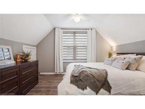 78 Gladstone Avenue, Brantford, ON - Indoor Photo Showing Bedroom