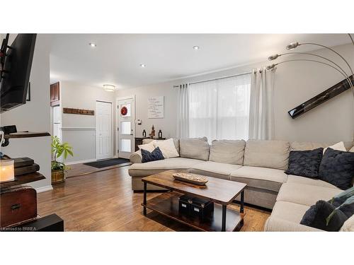 78 Gladstone Avenue, Brantford, ON - Indoor Photo Showing Living Room