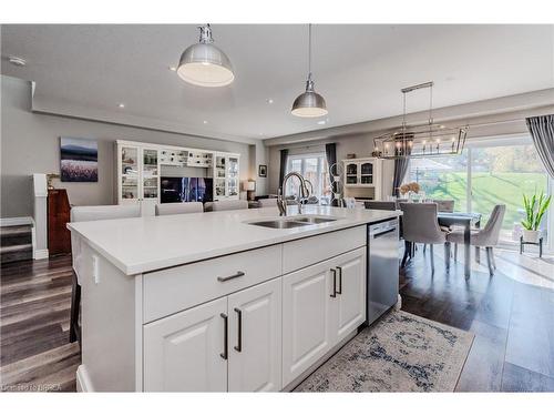 842 Robert Ferrie Drive, Kitchener, ON - Indoor Photo Showing Kitchen With Double Sink