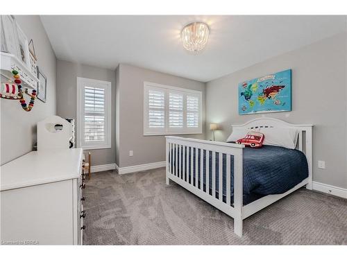 842 Robert Ferrie Drive, Kitchener, ON - Indoor Photo Showing Bedroom