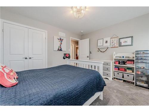 842 Robert Ferrie Drive, Kitchener, ON - Indoor Photo Showing Bedroom