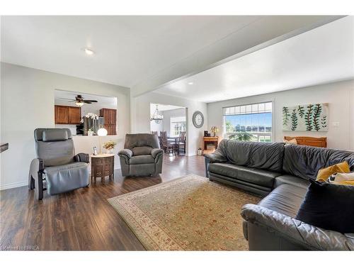 1175 Concession Rd 12, Langton, ON - Indoor Photo Showing Living Room