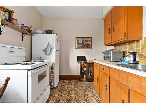 116 Terrace Hill Street, Brantford, ON - Indoor Photo Showing Kitchen