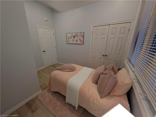 52 Dalkeith Avenue, Hamilton, ON - Indoor Photo Showing Bedroom