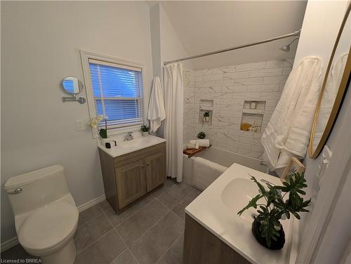 52 Dalkeith Avenue, Hamilton, ON - Indoor Photo Showing Bathroom