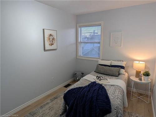 52 Dalkeith Avenue, Hamilton, ON - Indoor Photo Showing Bedroom