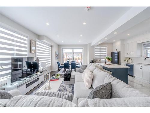 434844 Zorra Line, Beachville, ON - Indoor Photo Showing Living Room