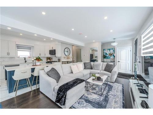 434844 Zorra Line, Beachville, ON - Indoor Photo Showing Living Room