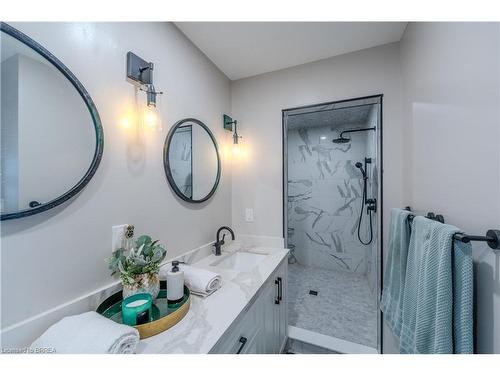 434844 Zorra Line, Beachville, ON - Indoor Photo Showing Bathroom