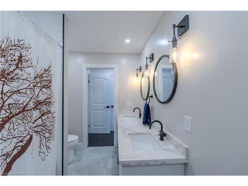 434844 Zorra Line, Beachville, ON - Indoor Photo Showing Bathroom