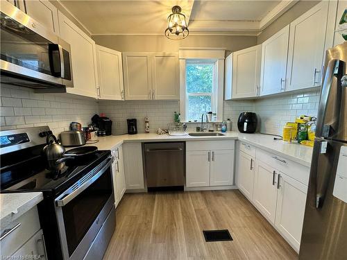 27 Alfred Street, Brantford, ON - Indoor Photo Showing Kitchen With Stainless Steel Kitchen