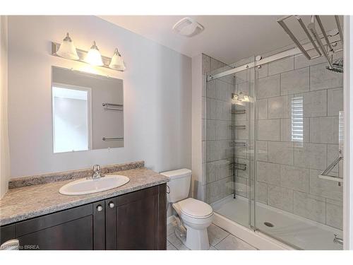 57-21 Diana Avenue, Brantford, ON - Indoor Photo Showing Bathroom