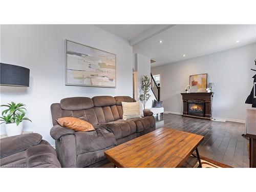 157 Weir Street N, Hamilton, ON - Indoor Photo Showing Living Room With Fireplace