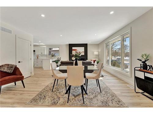 6 Pembroke Avenue, Brantford, ON - Indoor Photo Showing Dining Room