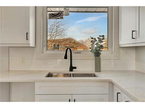 6 Pembroke Avenue, Brantford, ON - Indoor Photo Showing Kitchen With Double Sink