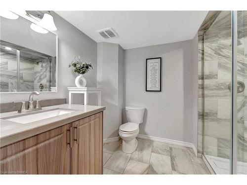 66 Devon Street, Brantford, ON - Indoor Photo Showing Bathroom