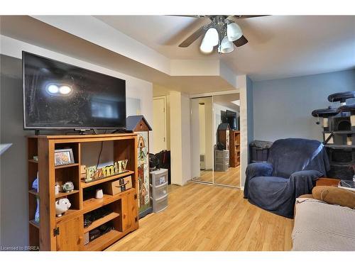 73 Milton Street, New Hamburg, ON - Indoor Photo Showing Living Room