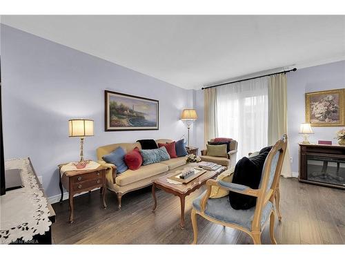 62 St James Street S, Waterford, ON - Indoor Photo Showing Living Room