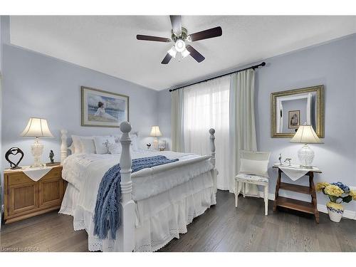 62 St James Street S, Waterford, ON - Indoor Photo Showing Bedroom