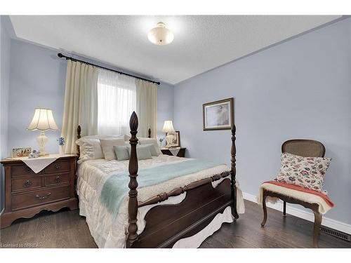 62 St James Street S, Waterford, ON - Indoor Photo Showing Bedroom