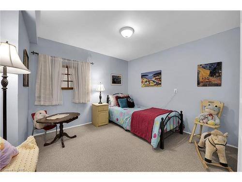 62 St James Street S, Waterford, ON - Indoor Photo Showing Bedroom