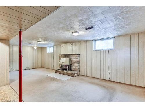 15 Queensbury Drive, Hamilton, ON - Indoor Photo Showing Basement