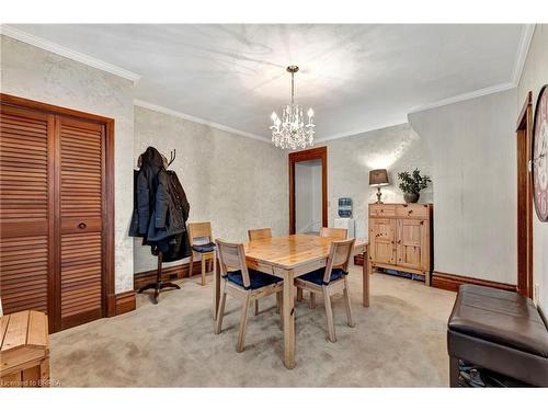 23 Centre Street, Cambridge, ON - Indoor Photo Showing Dining Room