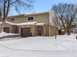 116-51 Paulander Drive  Kitchener, ON N2M 5E5