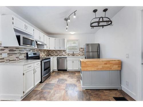 69 Francis Street, Cambridge, ON - Indoor Photo Showing Kitchen