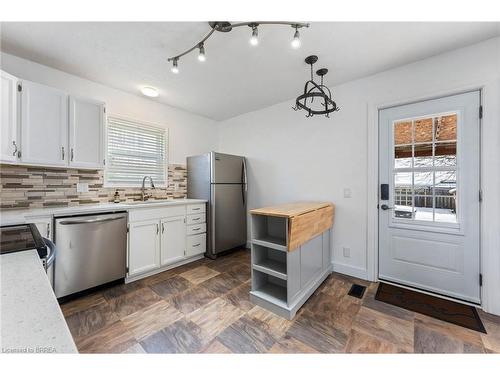 69 Francis Street, Cambridge, ON - Indoor Photo Showing Kitchen