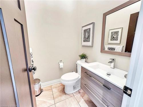 16 Westlake Boulevard, Brantford, ON - Indoor Photo Showing Bathroom