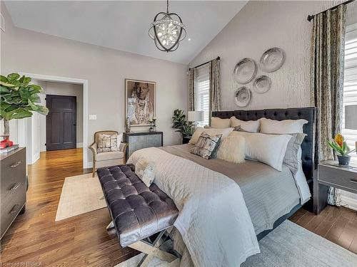 16 Westlake Boulevard, Brantford, ON - Indoor Photo Showing Bedroom