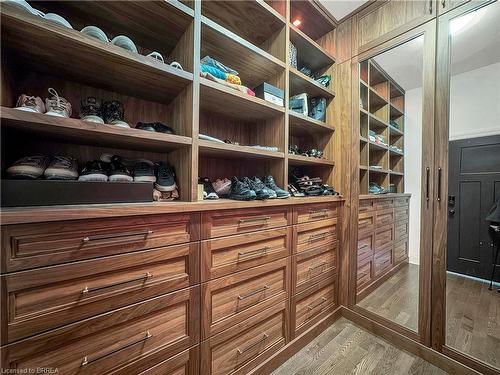 16 Westlake Boulevard, Brantford, ON - Indoor