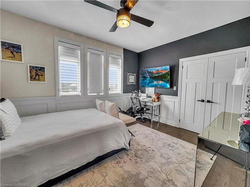 16 Westlake Boulevard, Brantford, ON - Indoor Photo Showing Bedroom