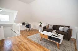 4-3 Balmoral Avenue S Hamilton, ON L8M 3J7