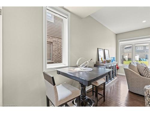 67-80 Willow Street, Paris, ON - Indoor