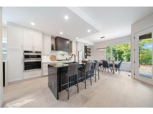 163 Parkside Drive, Brantford, ON - Indoor