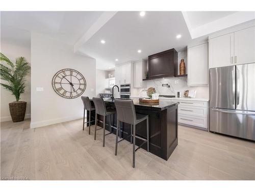 163 Parkside Drive, Brantford, ON - Indoor