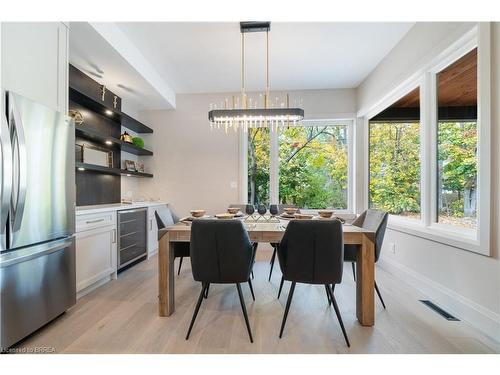 163 Parkside Drive, Brantford, ON - Indoor Photo Showing Dining Room