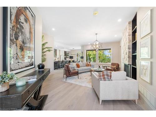163 Parkside Drive, Brantford, ON - Indoor Photo Showing Living Room