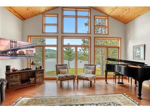 6605 #523 Highway, Madawaska, ON - Indoor Photo Showing Other Room