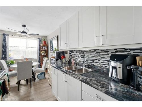 323-485 Thorold Road, Welland, ON - Indoor Photo Showing Kitchen With Double Sink