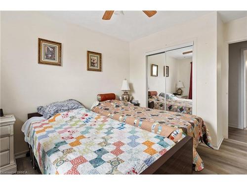 323-485 Thorold Road, Welland, ON - Indoor Photo Showing Bedroom